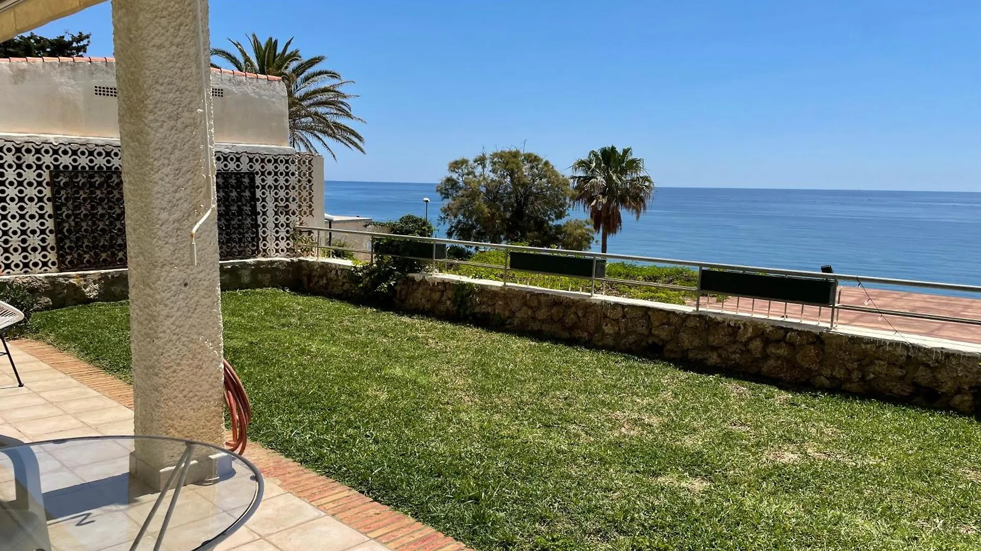Apartamento La Roca Rental, Bungalow A Pie De Playa 托雷莫利诺斯 西班牙